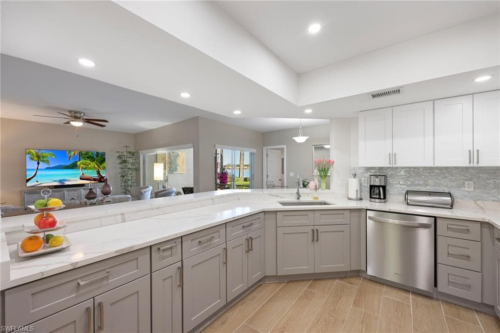 2761 Citrus Lake DR H102-14