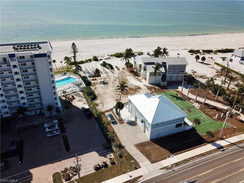 7902 Estero BLVD-6