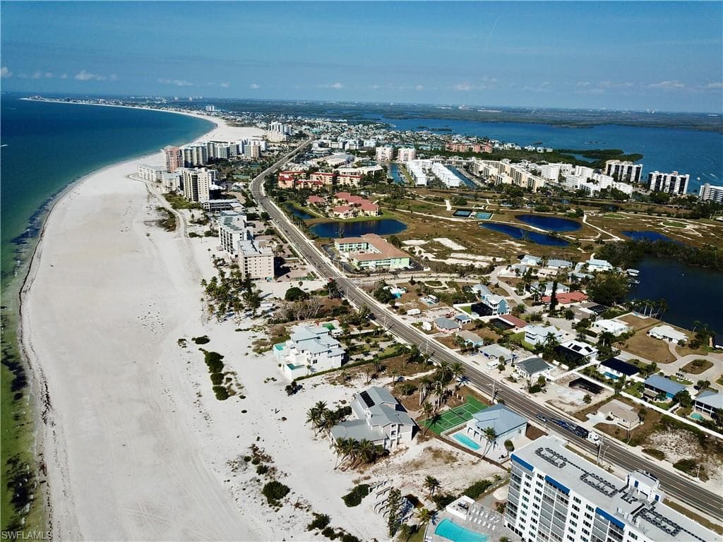 7902 Estero BLVD-12