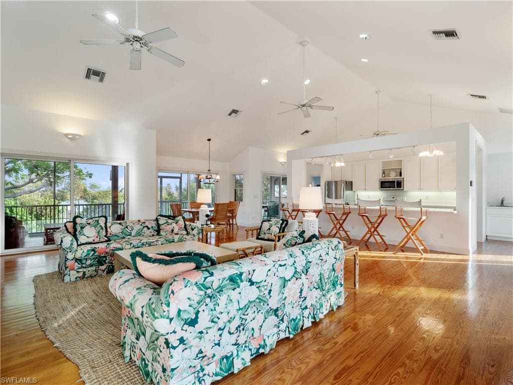 16543 Captiva DR-13