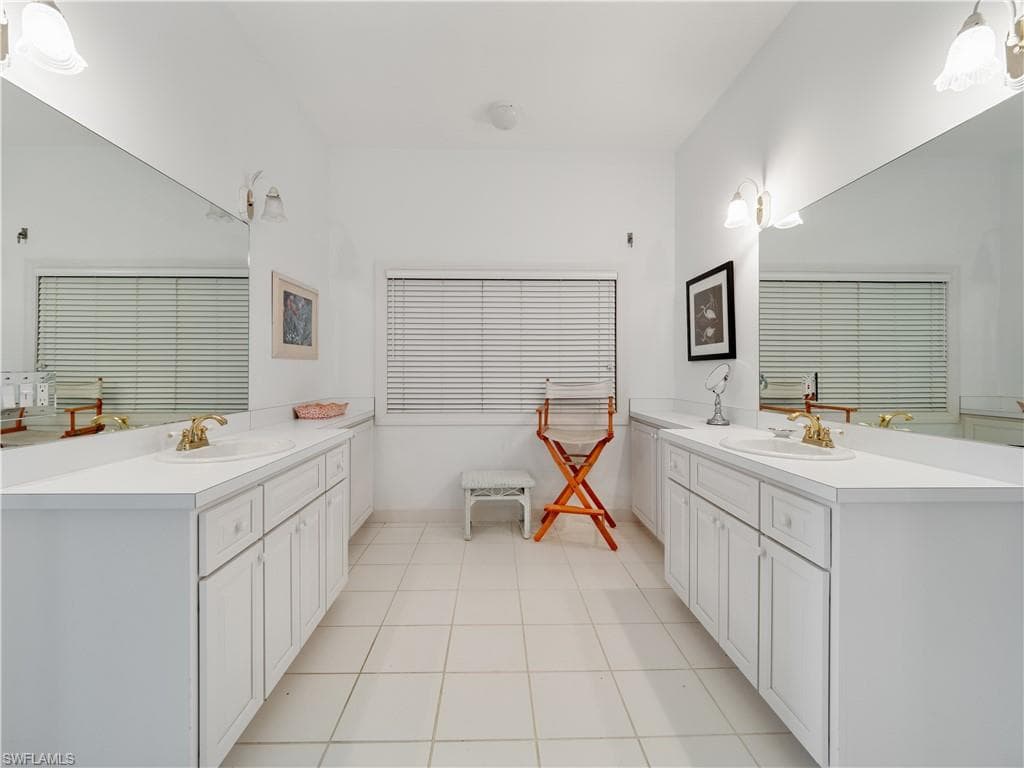16543 Captiva DR-20