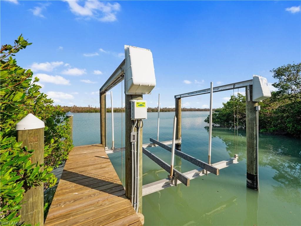 16543 Captiva DR-37