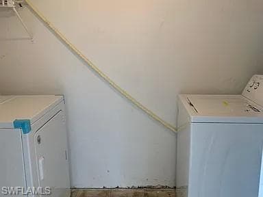 1905 Oakley AVE A and B-15