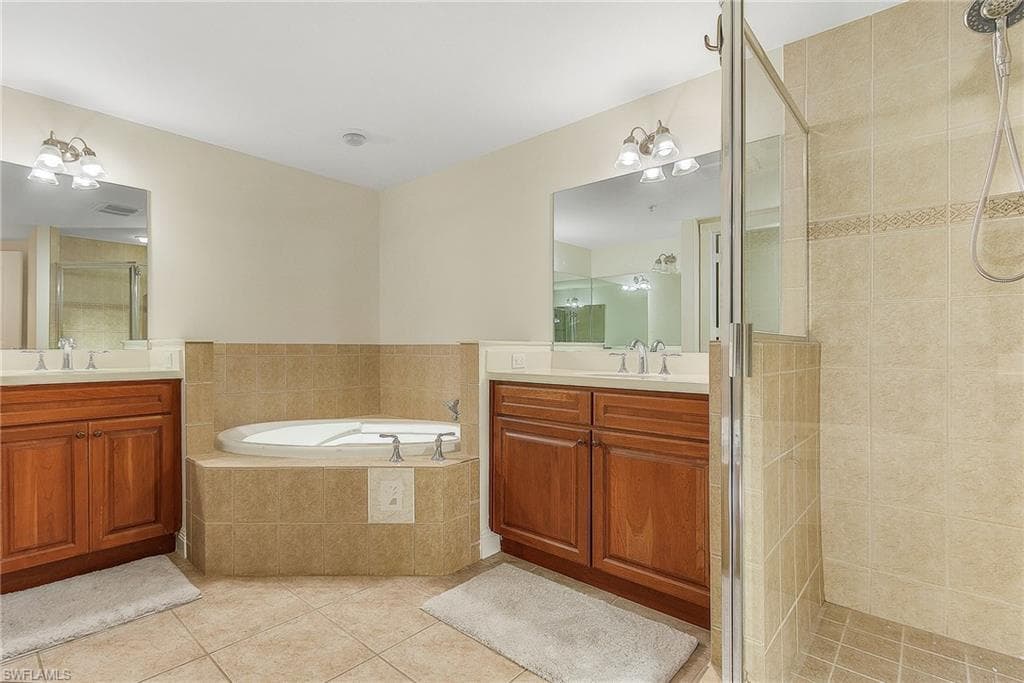 6021 Silver King BLVD 705-38