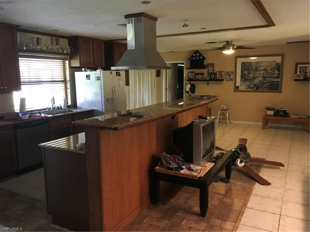 4709 Vinsetta AVE-7