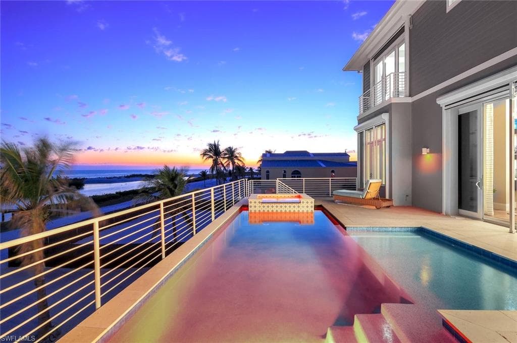 8180 Estero BLVD-22
