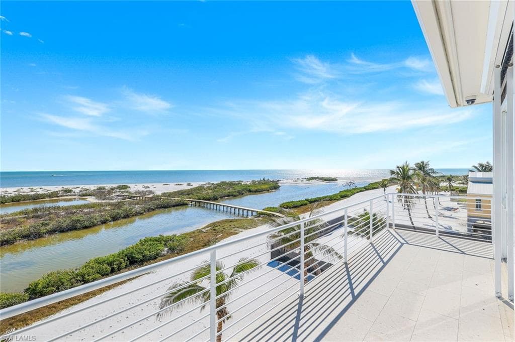 8180 Estero BLVD-32