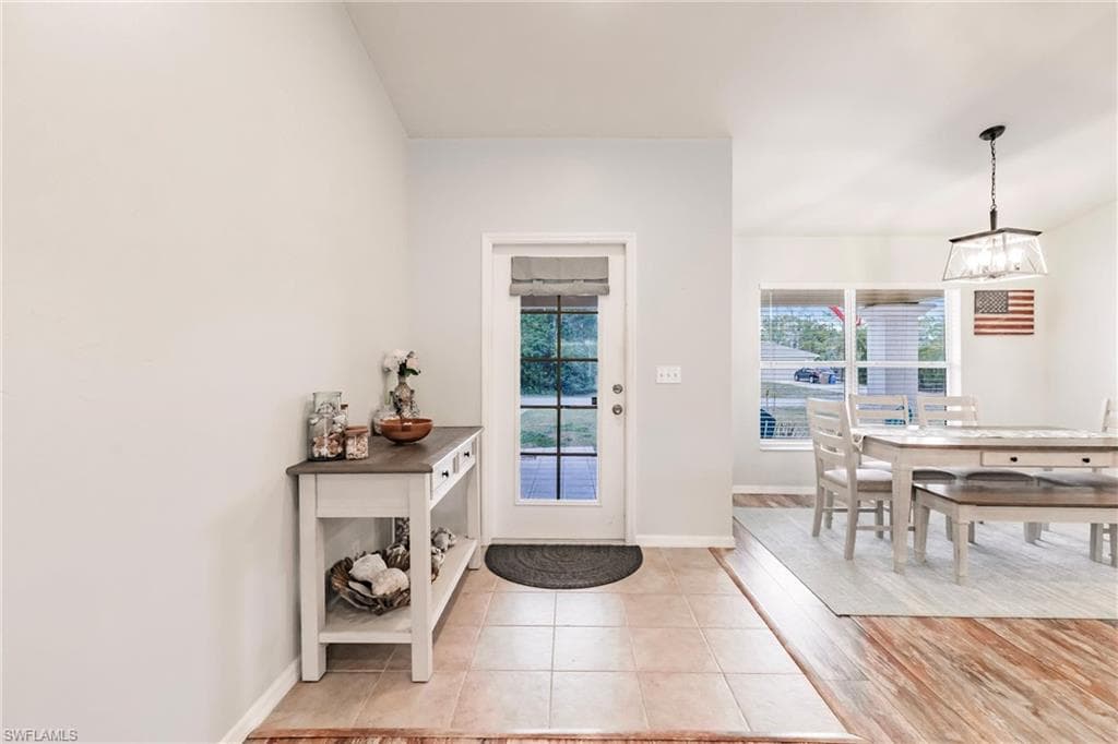 324 Parkdale BLVD-3