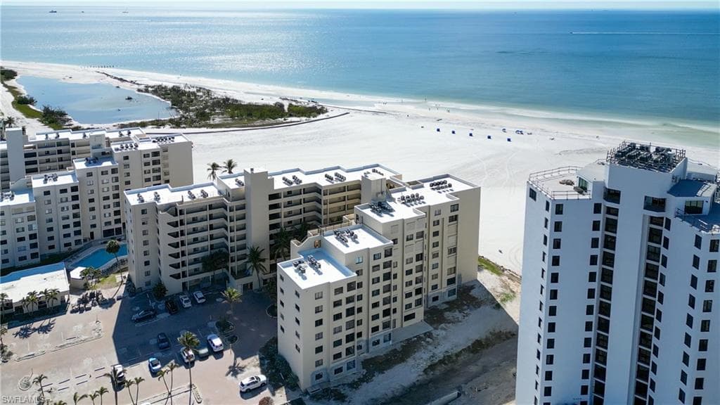 6662 Estero BLVD 411-3