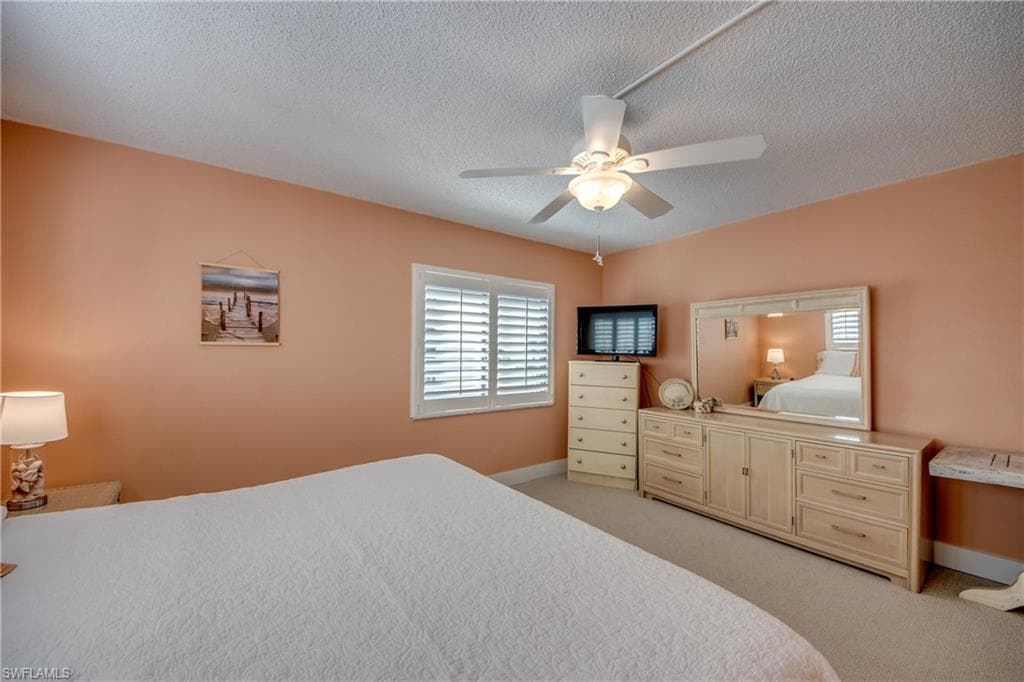 6662 Estero BLVD 411-28