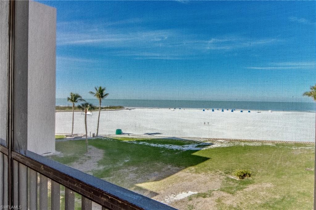 6662 Estero BLVD 411-41