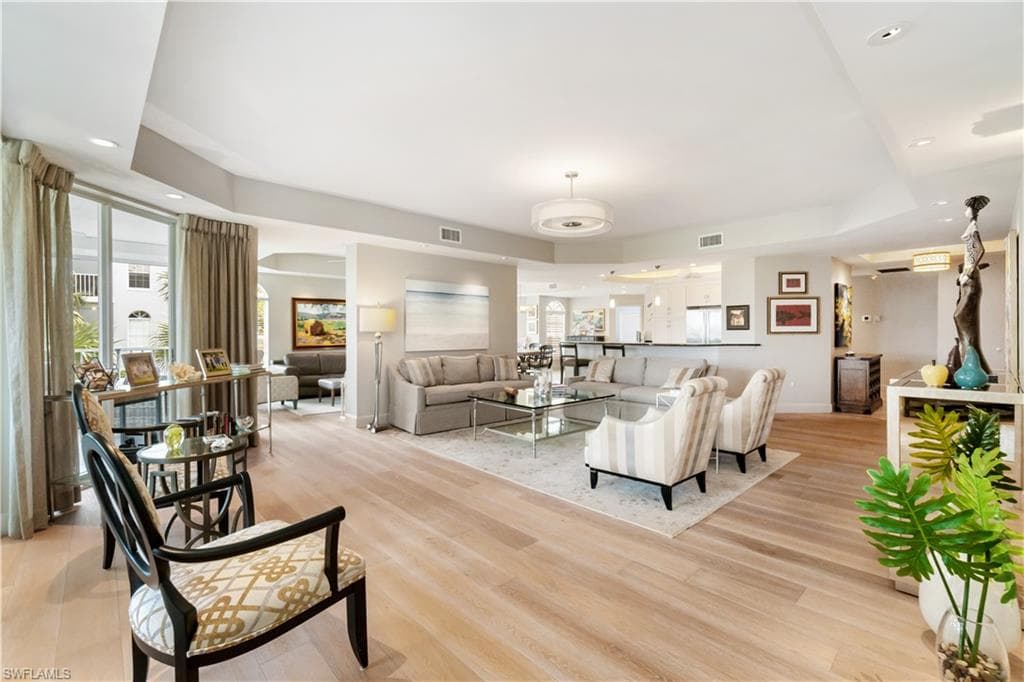 559 Audubon BLVD 201-2