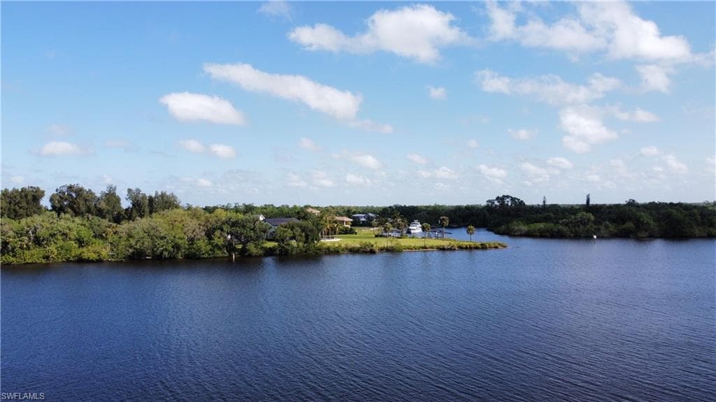 1091 Labelle Vista DR-1