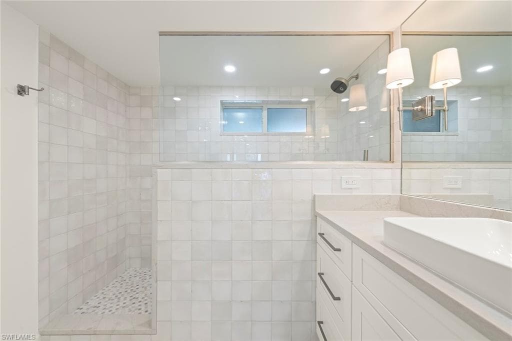 200 Periwinkle WAY 111-30