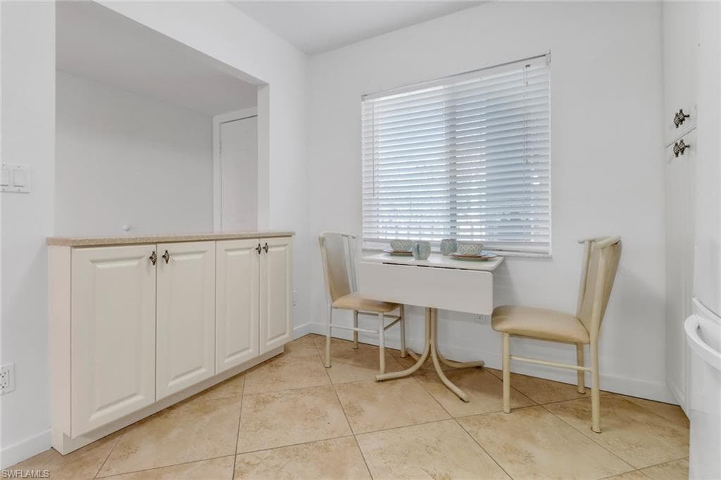 5985 Bloomfield CIR D203-4