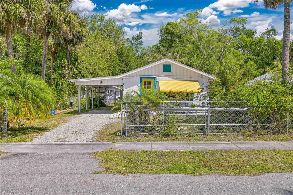 219 Granada BLVD-2