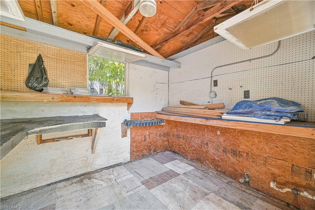 219 Granada BLVD-13