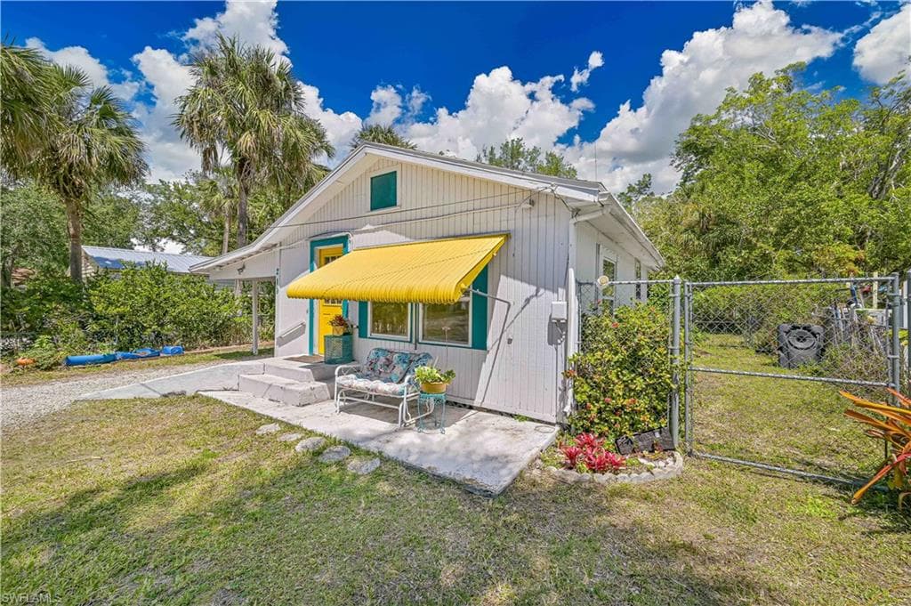 219 Granada BLVD-7
