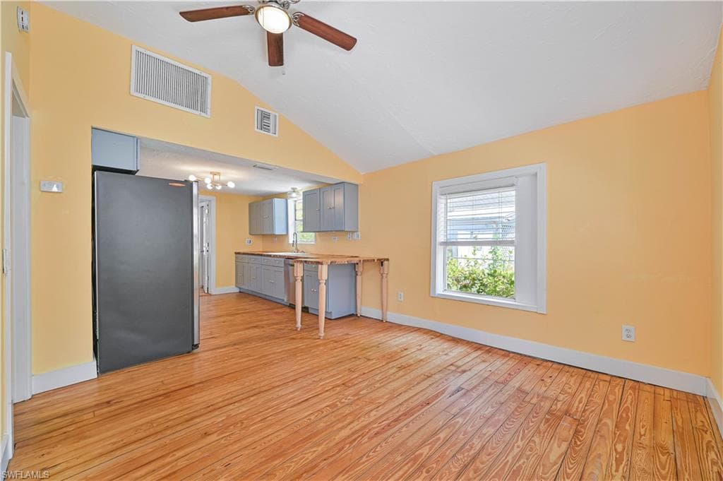 219 Granada BLVD-14
