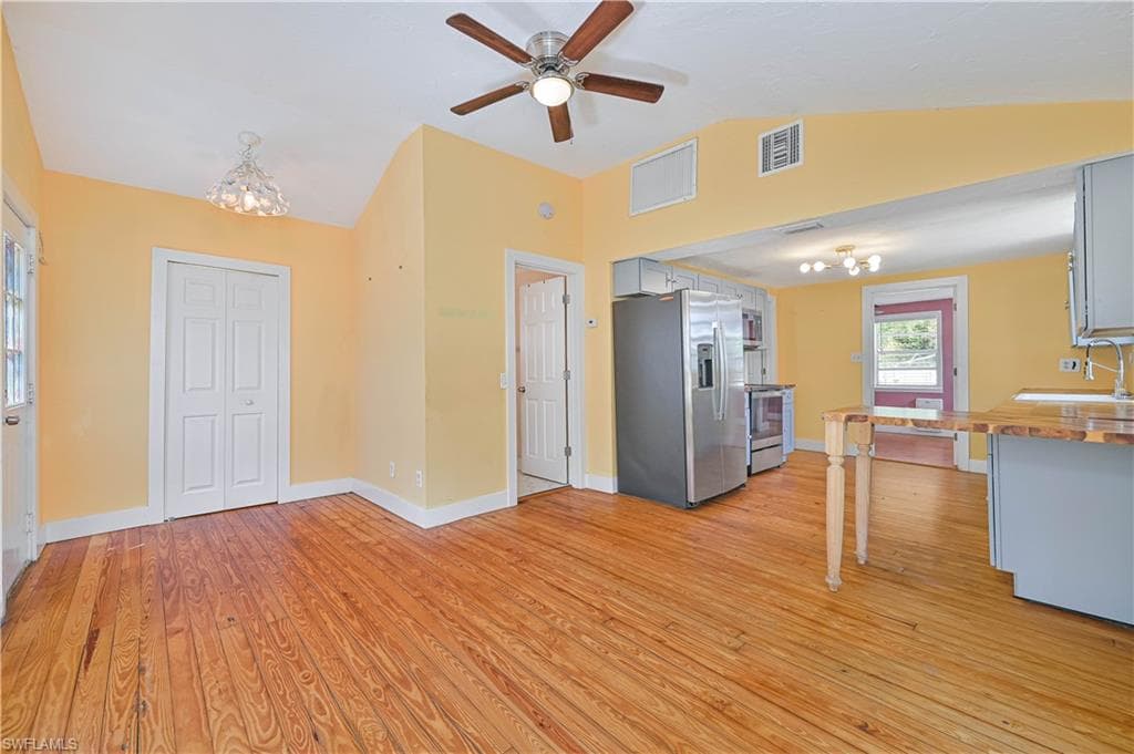 219 Granada BLVD-15