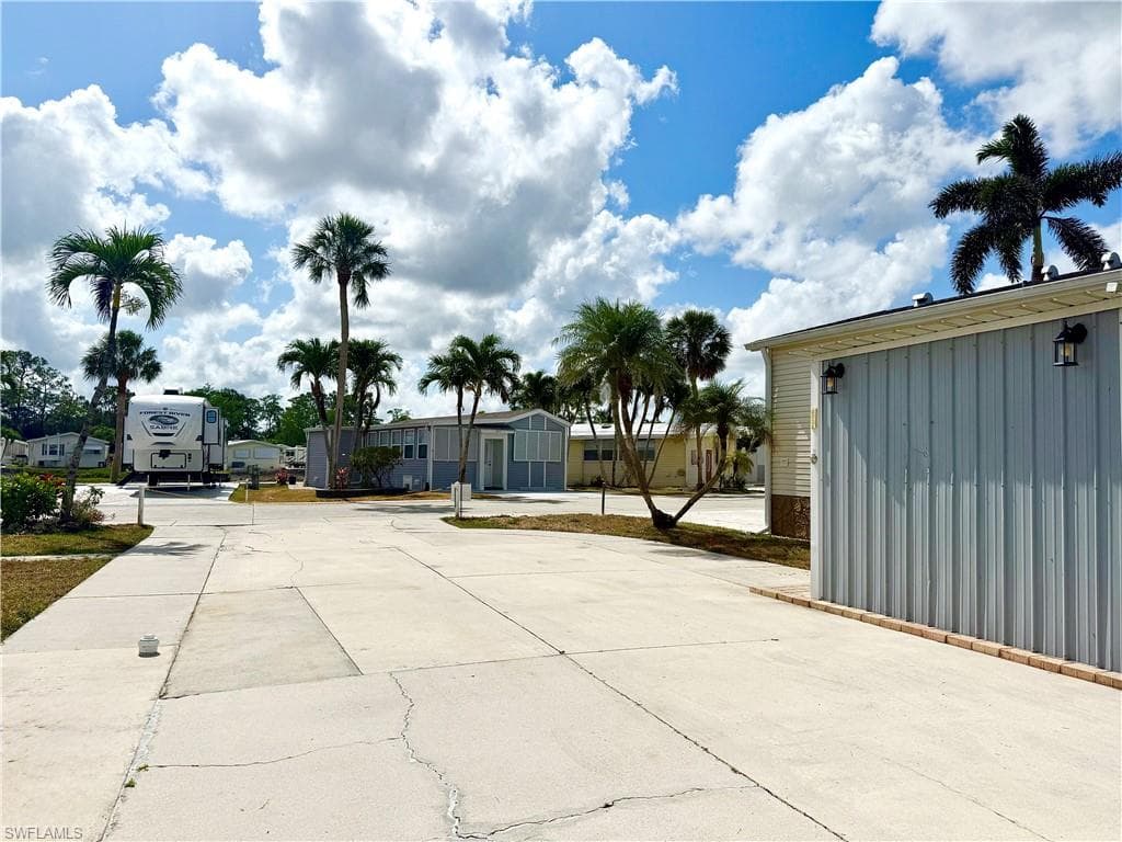 371 Imperial Wilderness BLVD-11