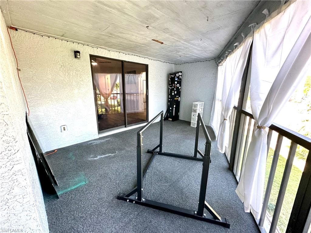 1521 SW 47th TER 201-17