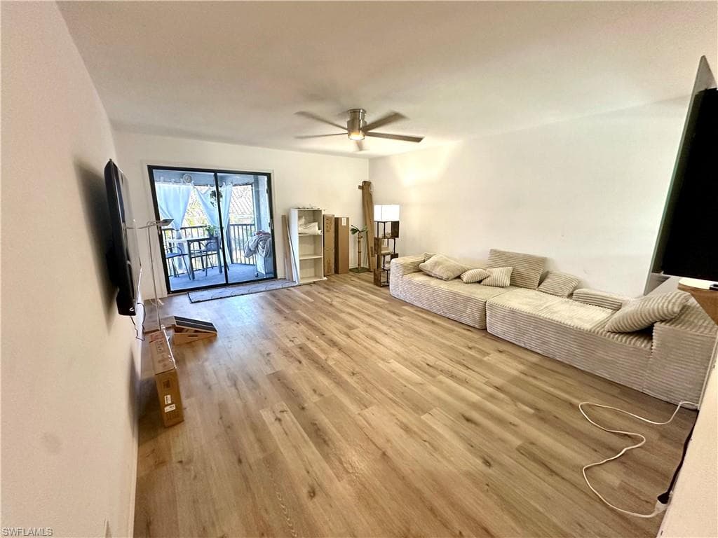 1521 SW 47th TER 201-5