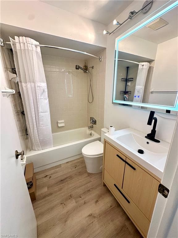 1521 SW 47th TER 201-10