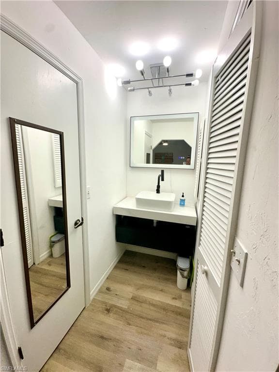 1521 SW 47th TER 201-14