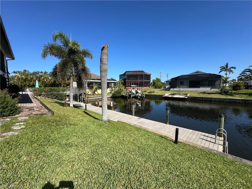 1521 SW 47th TER 201-21