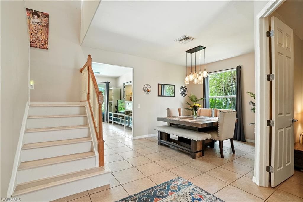 3268 Aralia CT E-18