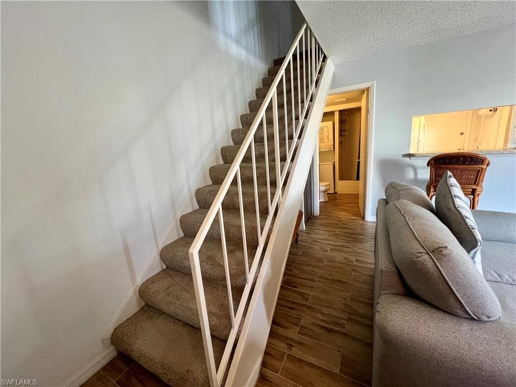 3370 Yukon CIR 3-17
