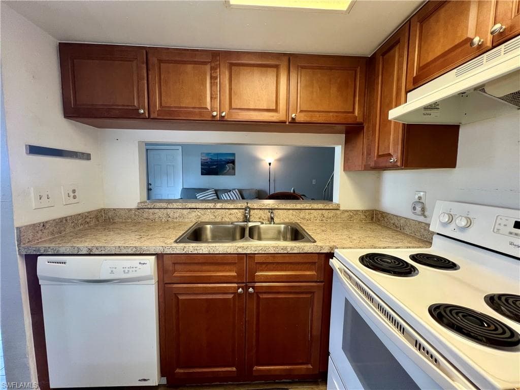 3370 Yukon CIR 3-15