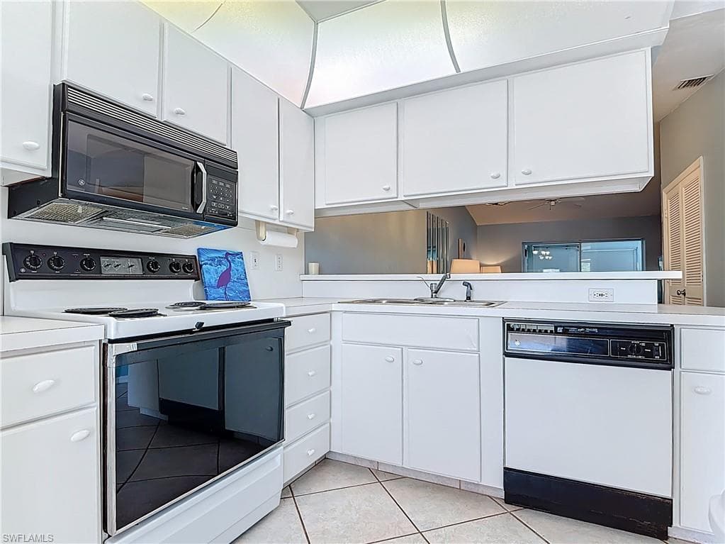 1025 Mainsail DR 215-11