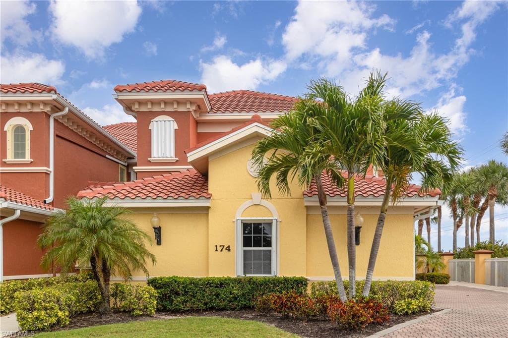 174 Shadroe Cove CIR 1002-3