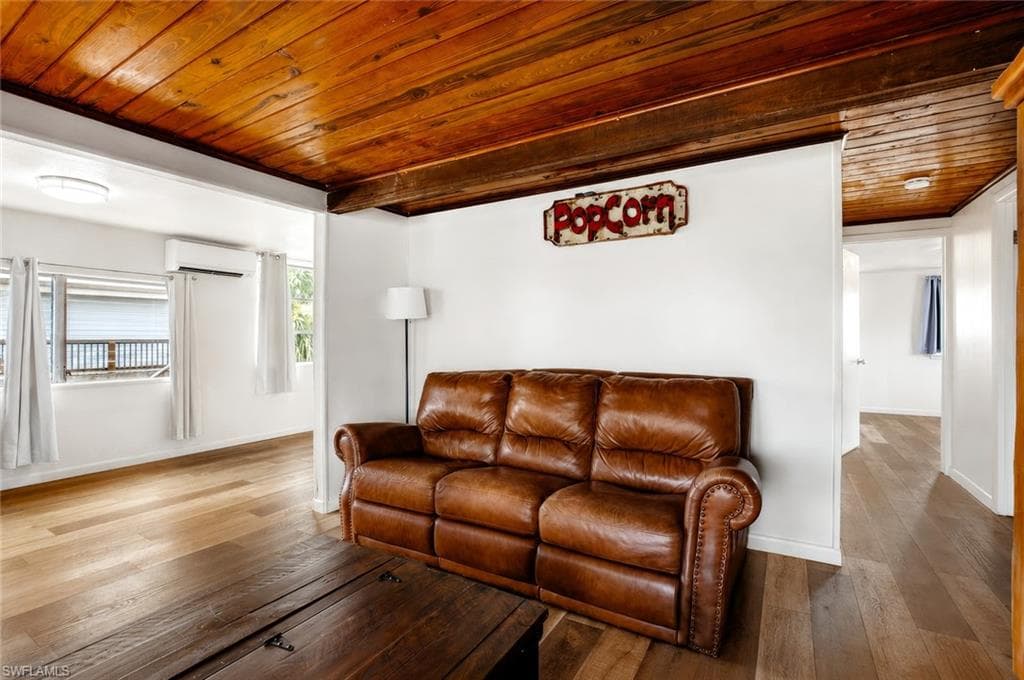 340 Crescent ST-12