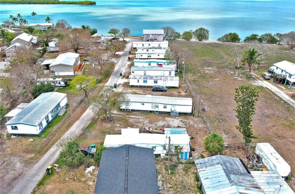 1165 Rewis DR-20