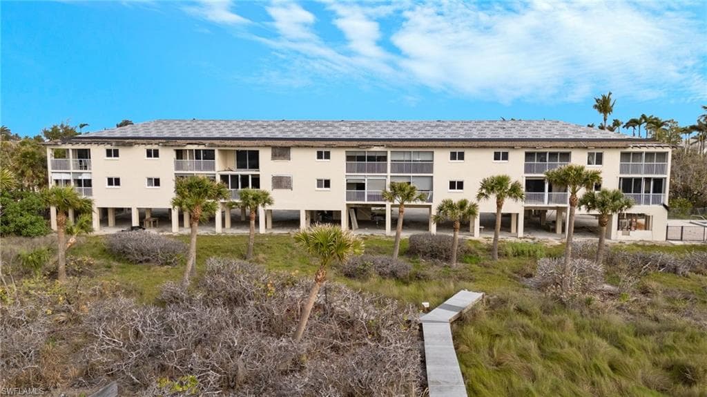 527 E Gulf DR 203-12