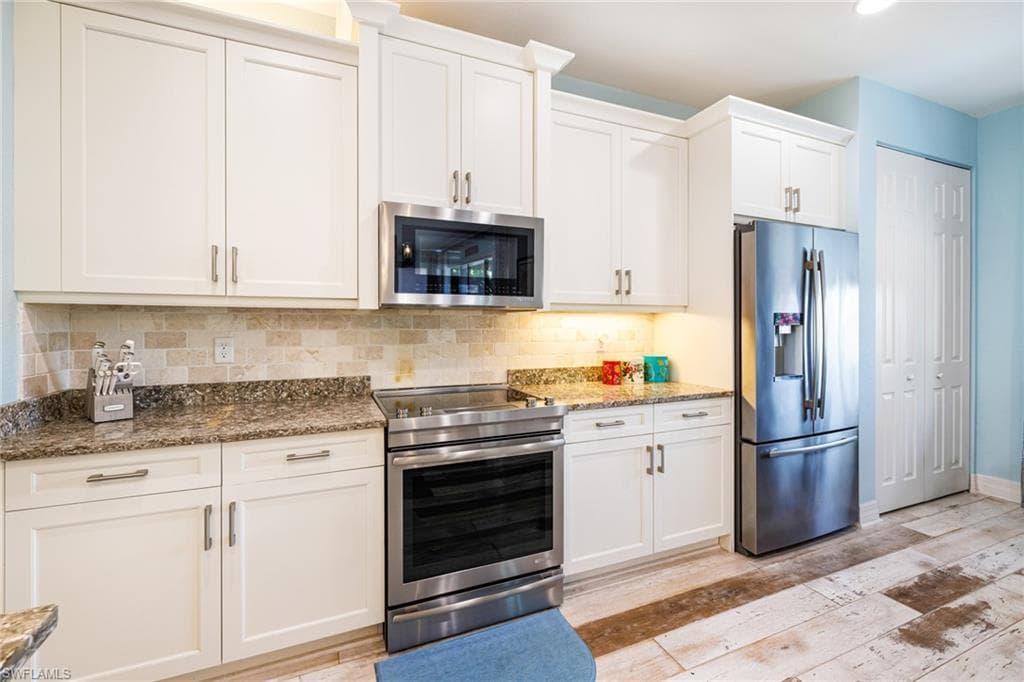 11717 Meadowrun CIR-20