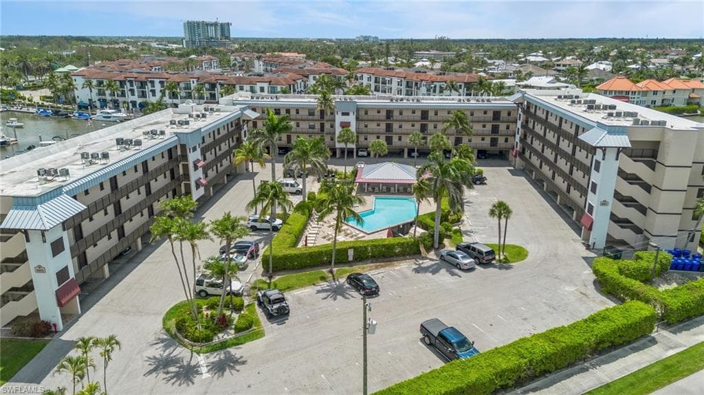 805 River Point DR 202C-13