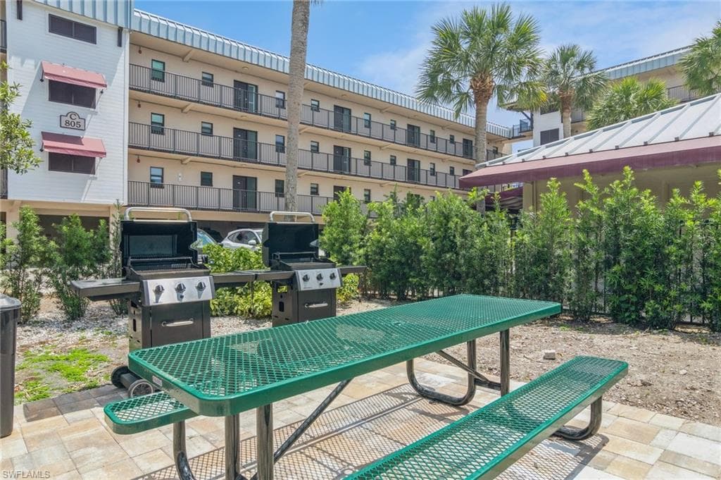 805 River Point DR 202C-15