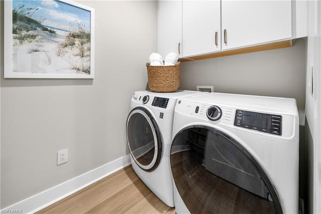 6088 Barbara CIR-22