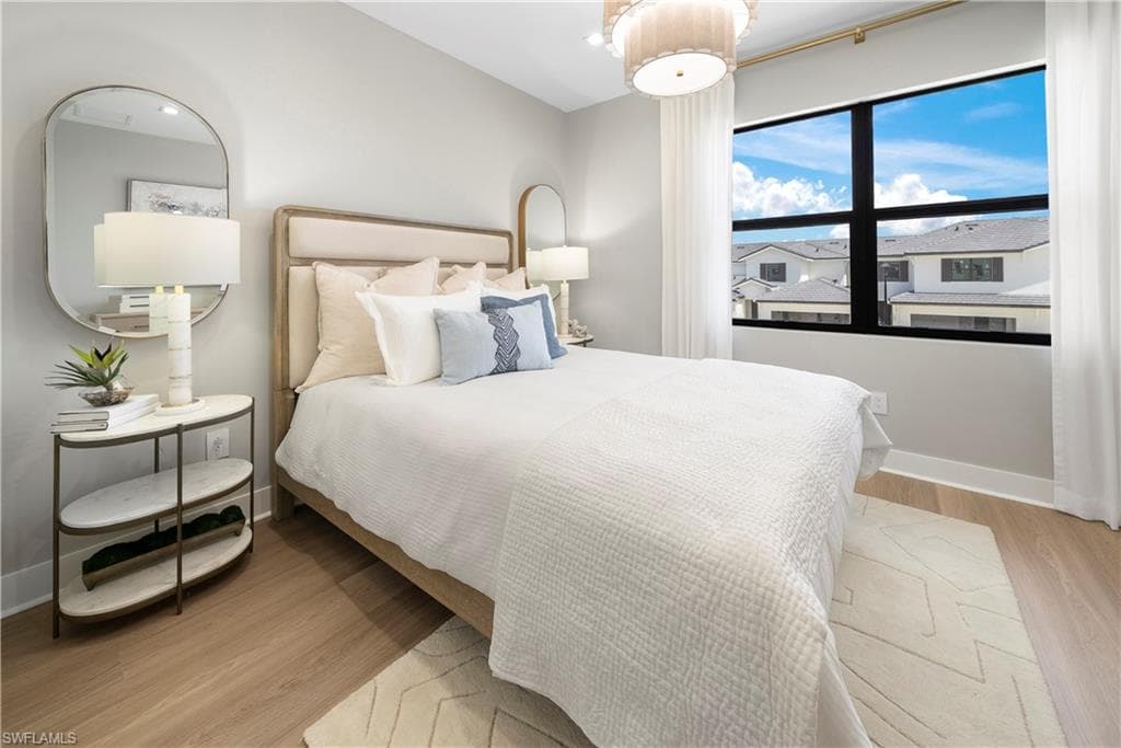 6088 Barbara CIR-32