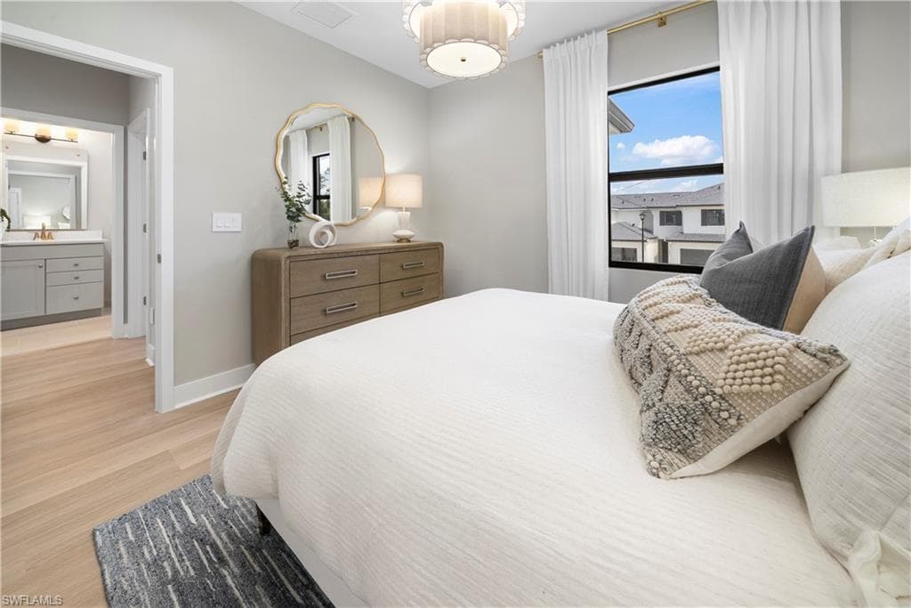6088 Barbara CIR-33