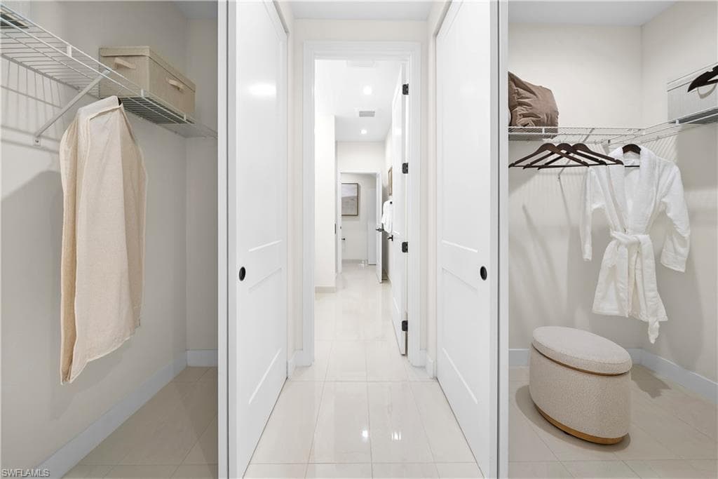 6092 Barbara CIR-22