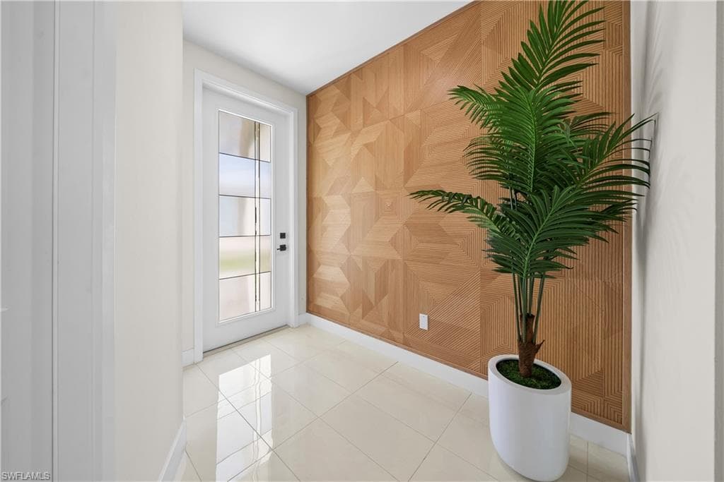6092 Barbara CIR-9