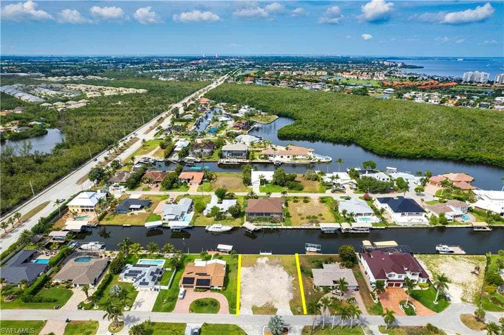 122 Placid DR-16