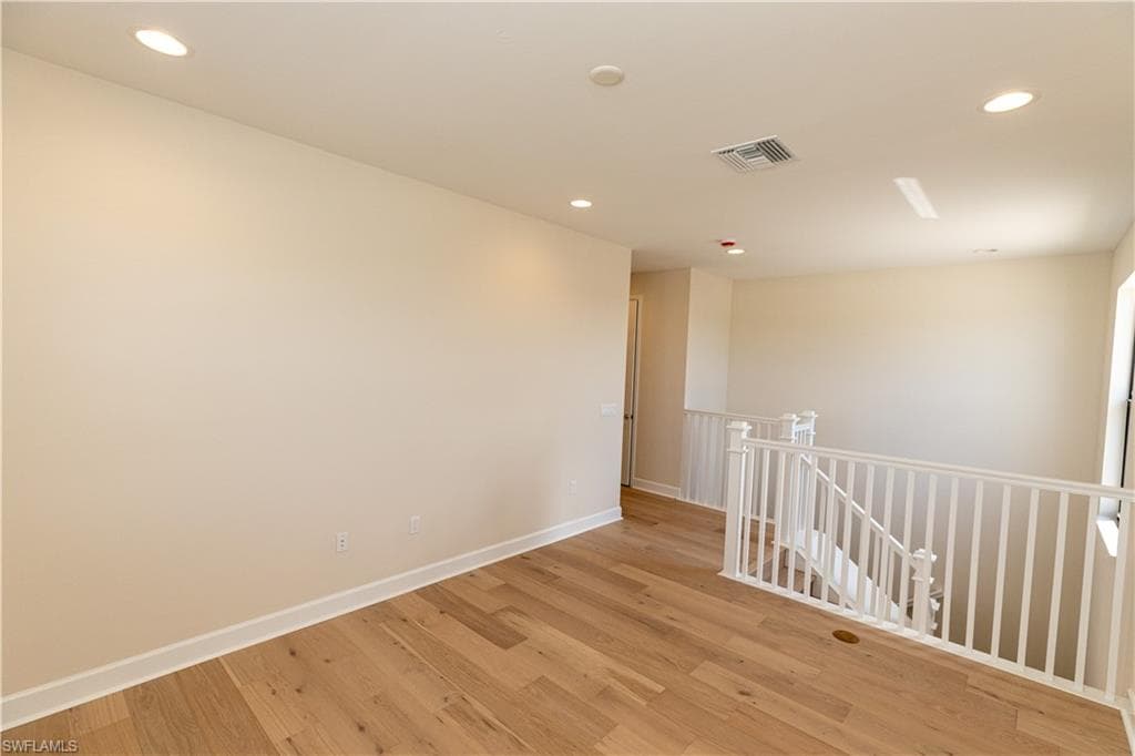 3384 Meloy DR-22