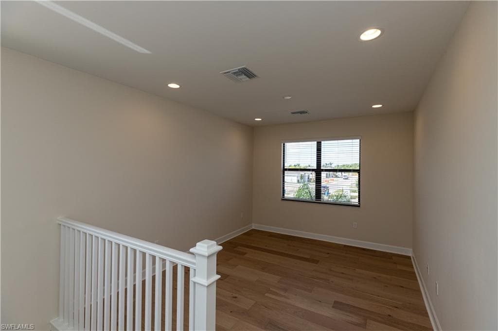 3384 Meloy DR-21