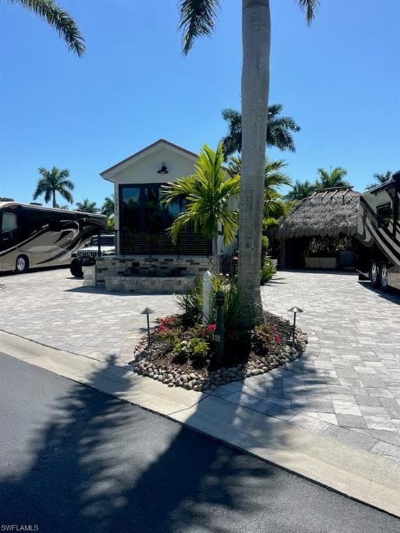 13613 Snapper LN-1